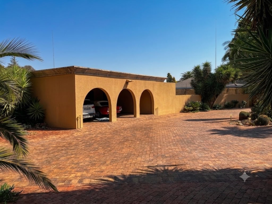 4 Bedroom Property for Sale in Wilkoppies North West